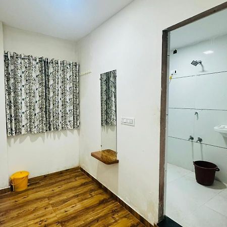 Patel Hotel & Guest House Shanor Exterior photo